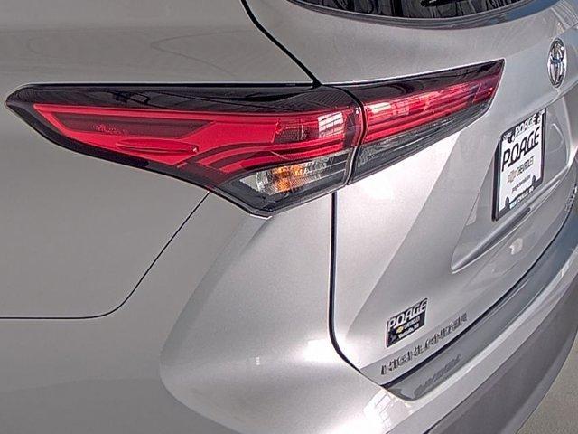 used 2020 Toyota Highlander car, priced at $33,990