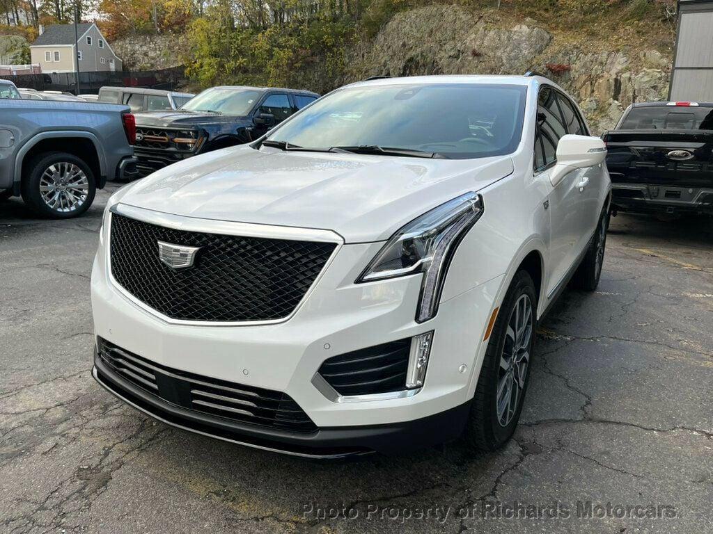 used 2024 Cadillac XT5 car, priced at $45,890