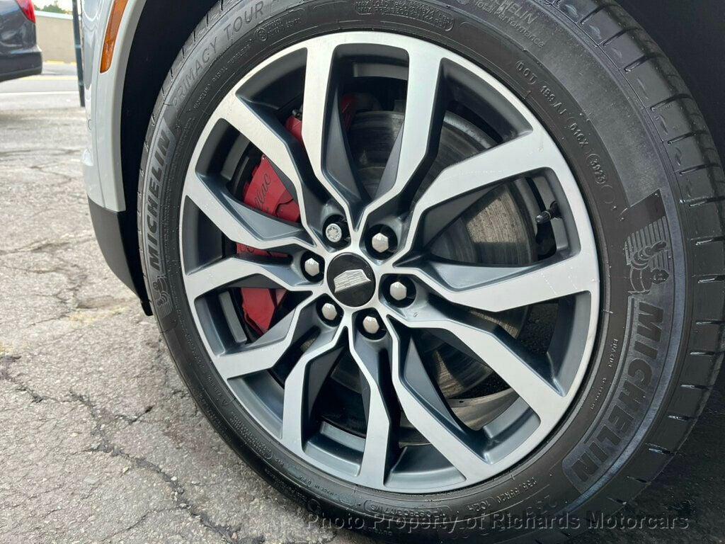 used 2024 Cadillac XT5 car, priced at $45,890