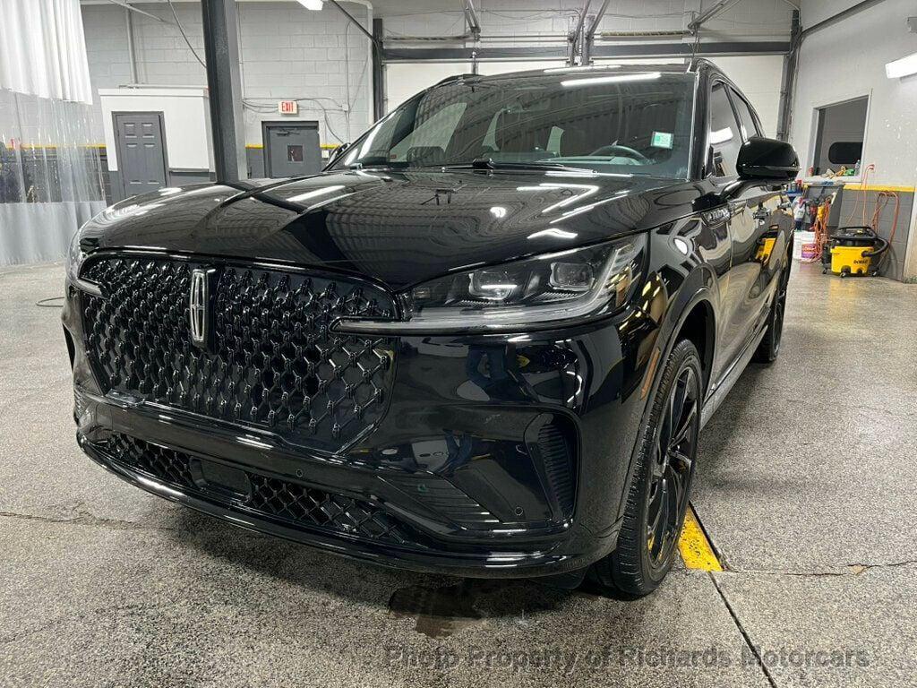 used 2025 Lincoln Aviator car, priced at $63,500
