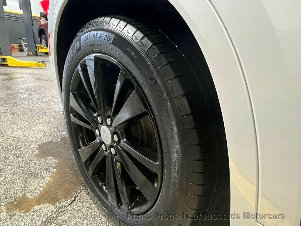 used 2023 Cadillac XT6 car, priced at $41,900