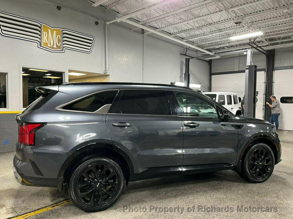 used 2021 Kia Sorento car, priced at $26,400