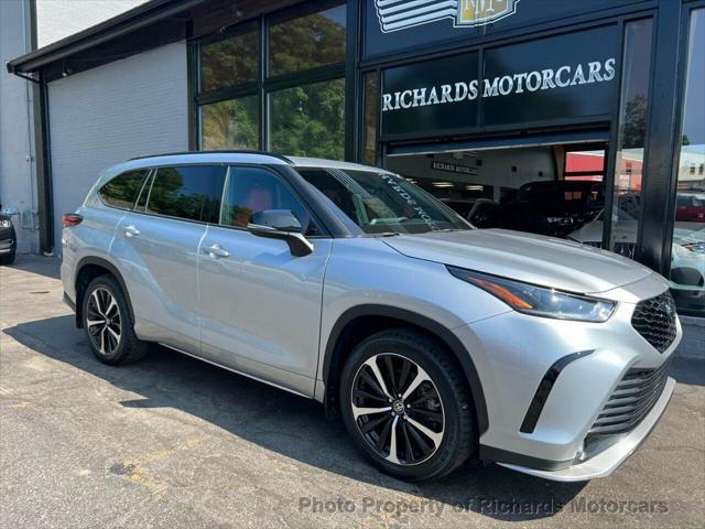 used 2022 Toyota Highlander car, priced at $37,000