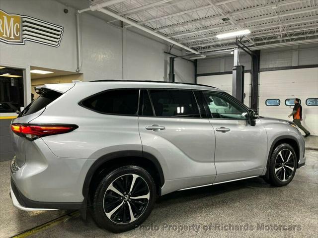 used 2022 Toyota Highlander car, priced at $38,000