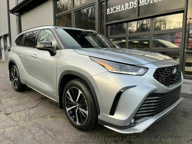 used 2022 Toyota Highlander car, priced at $38,000