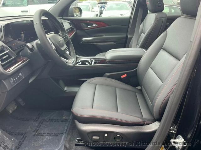 used 2025 Chevrolet Traverse car, priced at $53,000