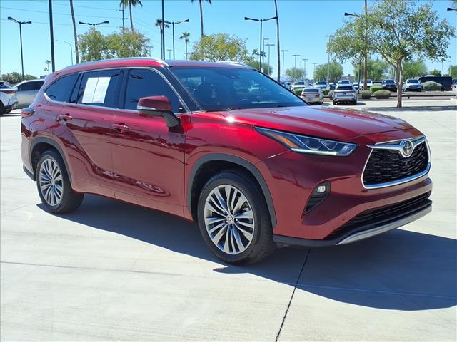 used 2022 Toyota Highlander car, priced at $35,956