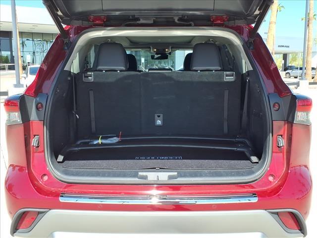 used 2022 Toyota Highlander car, priced at $35,956