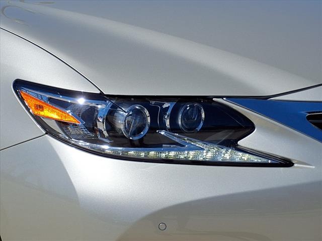 used 2017 Lexus ES 350 car, priced at $26,995