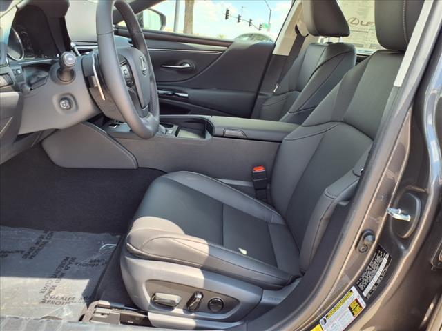 new 2025 Lexus ES 300h car, priced at $50,794