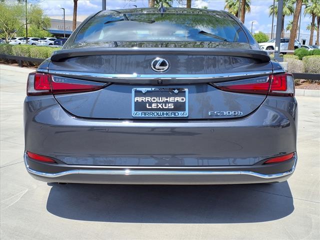 new 2025 Lexus ES 300h car, priced at $50,794