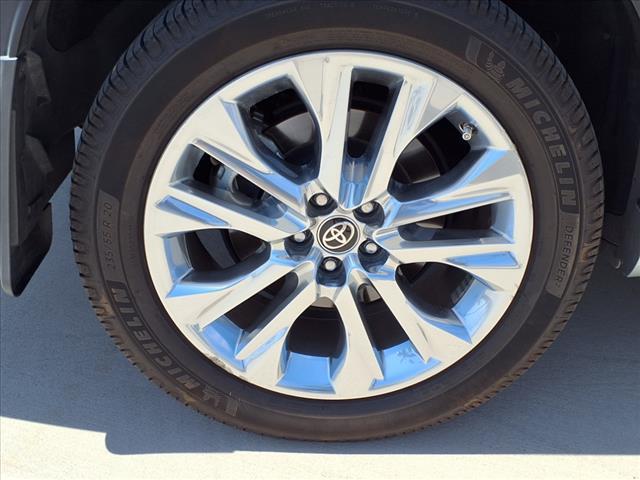 used 2021 Toyota Highlander car, priced at $37,398