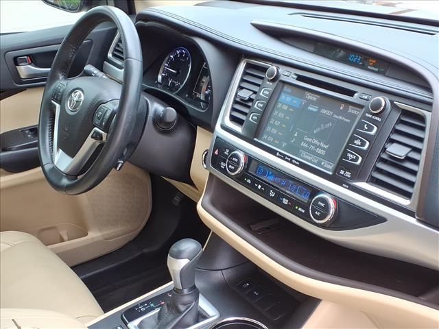 used 2018 Toyota Highlander car, priced at $27,840