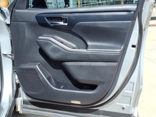 used 2021 Toyota Highlander car, priced at $34,615