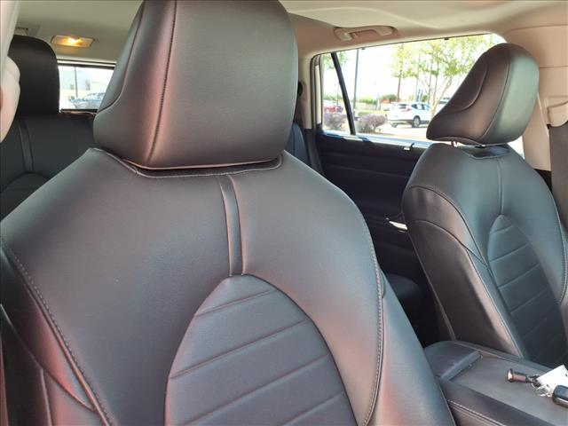 used 2021 Toyota Highlander car, priced at $34,615