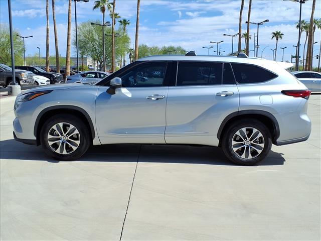 used 2021 Toyota Highlander car, priced at $34,615