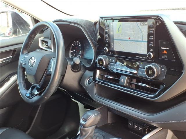 used 2021 Toyota Highlander car, priced at $34,615