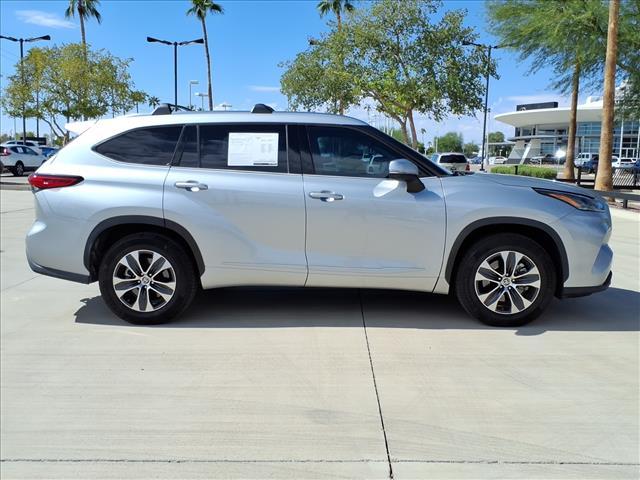 used 2021 Toyota Highlander car, priced at $34,615