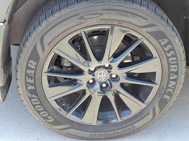 used 2019 Toyota Highlander car, priced at $25,566