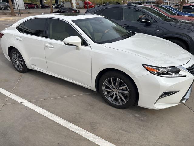 used 2017 Lexus ES 300h car, priced at $28,555