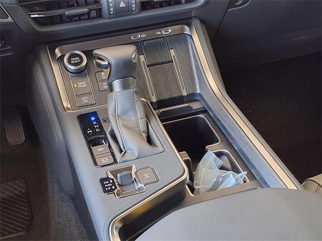 new 2025 Lexus GX 550 car, priced at $74,358