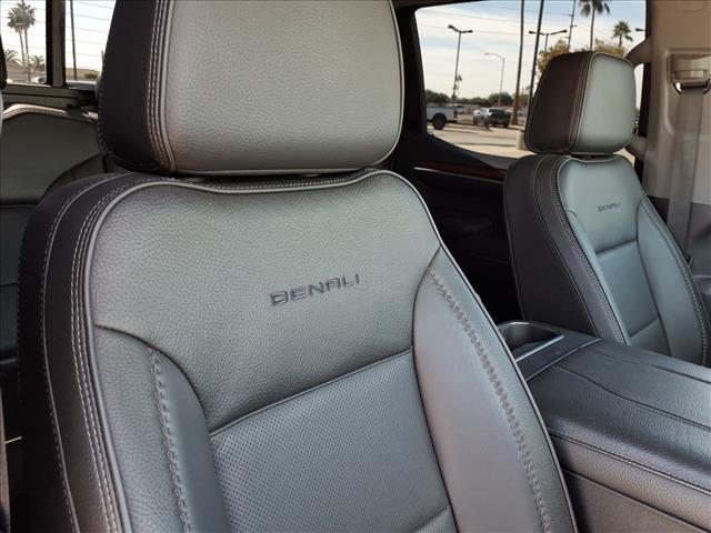 used 2023 GMC Sierra 1500 car, priced at $52,438