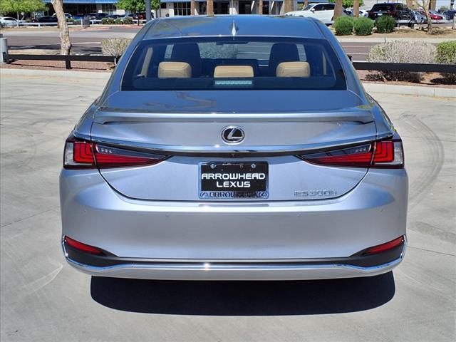new 2025 Lexus ES 300h car, priced at $52,269