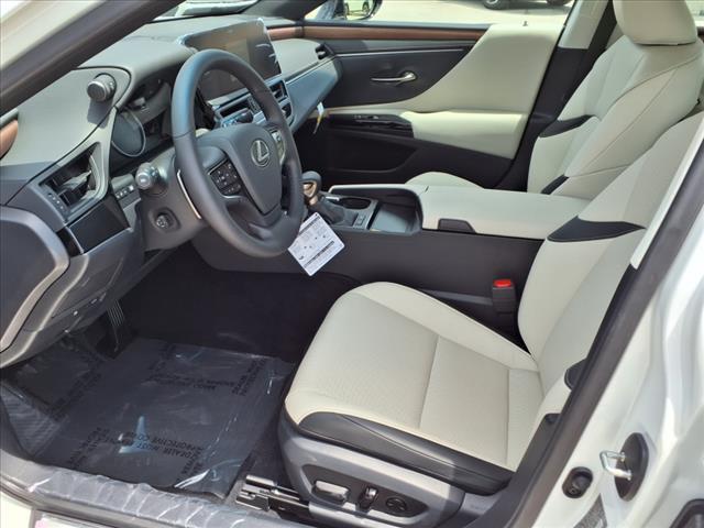 new 2025 Lexus ES 300h car, priced at $49,384