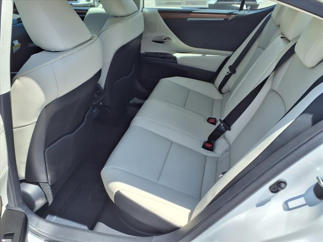 new 2025 Lexus ES 300h car, priced at $49,674