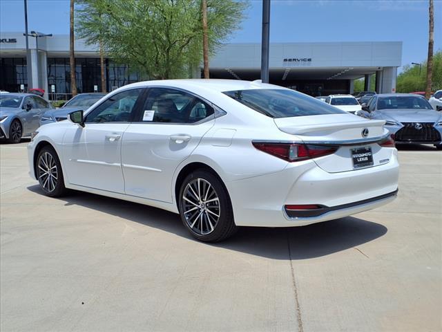 new 2025 Lexus ES 300h car, priced at $51,624