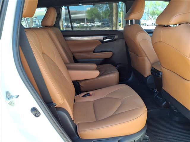used 2021 Toyota Highlander Hybrid car, priced at $35,826