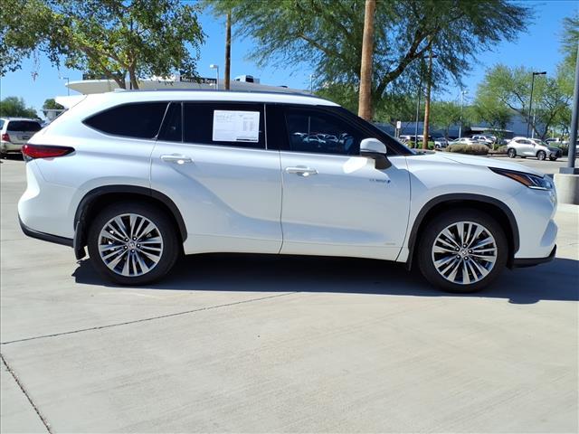 used 2021 Toyota Highlander Hybrid car, priced at $35,826