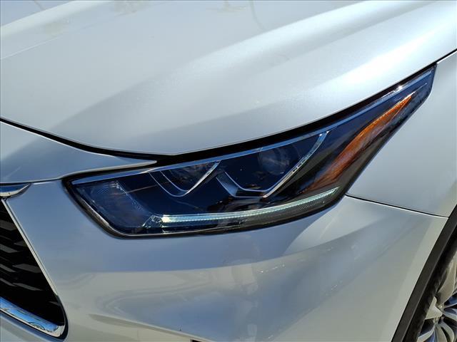 used 2021 Toyota Highlander Hybrid car, priced at $35,826