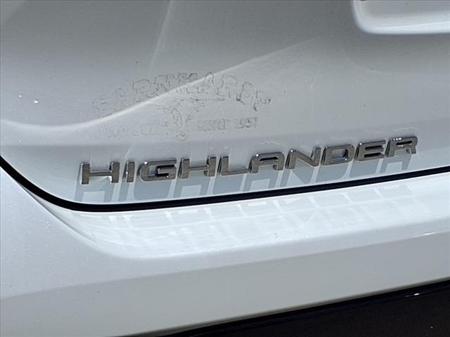 used 2022 Toyota Highlander car, priced at $36,680
