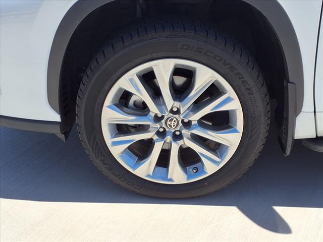 used 2022 Toyota Highlander car, priced at $36,680