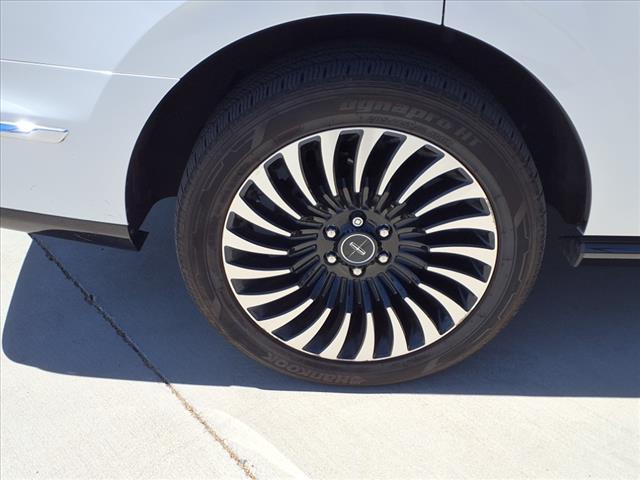 used 2019 Lincoln Navigator car, priced at $27,884
