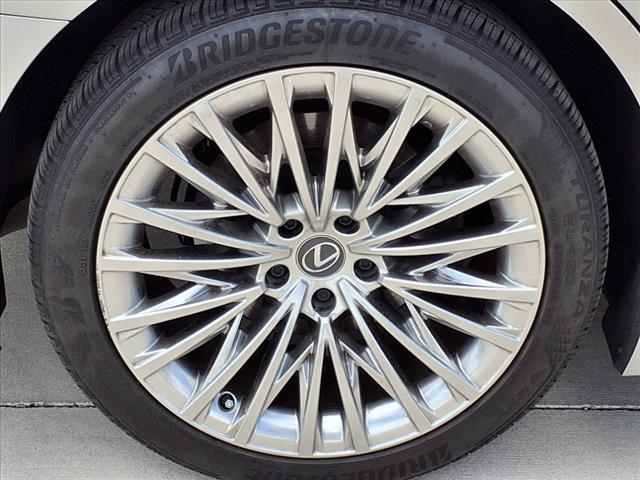 used 2024 Lexus LS 500 car, priced at $83,566