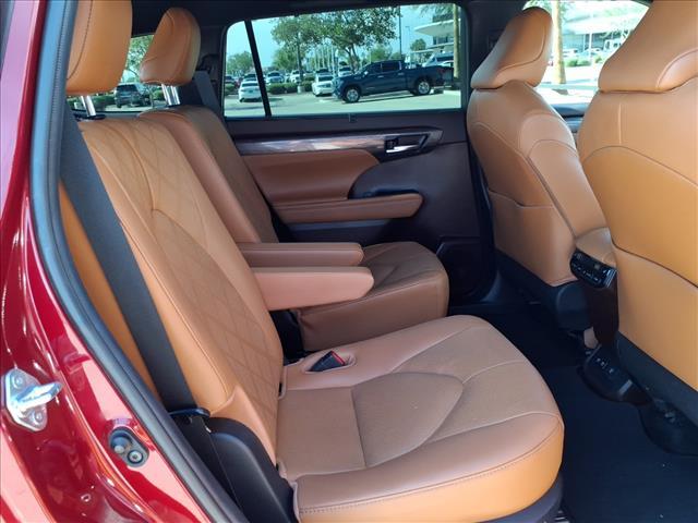 used 2021 Toyota Highlander car, priced at $37,408