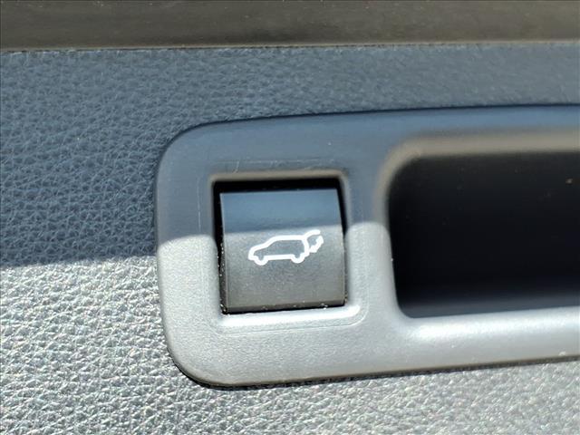 used 2021 Toyota Highlander car, priced at $37,408