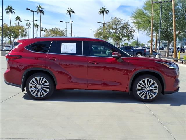 used 2021 Toyota Highlander car, priced at $37,408