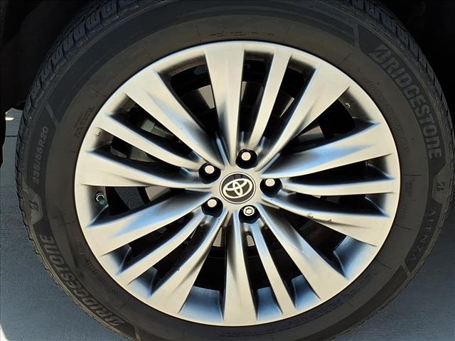 used 2021 Toyota Highlander car, priced at $37,408