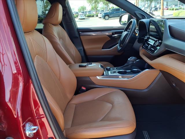 used 2021 Toyota Highlander car, priced at $37,408