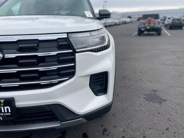 new 2025 Ford Explorer car, priced at $42,092