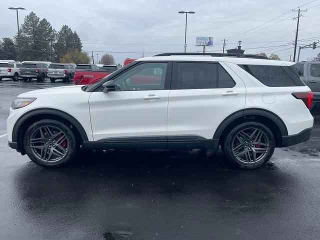 new 2025 Ford Explorer car, priced at $60,794