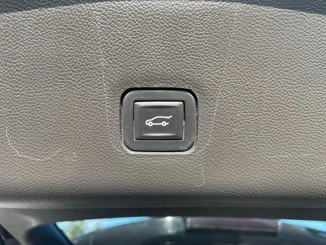 used 2018 Chevrolet Traverse car, priced at $18,984
