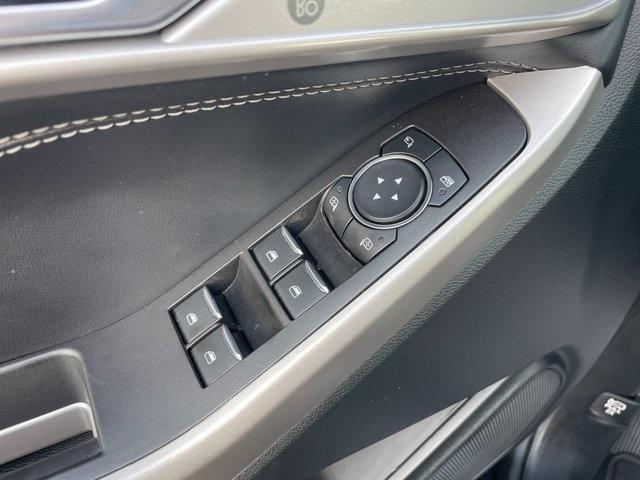 used 2024 Ford Explorer car, priced at $33,908