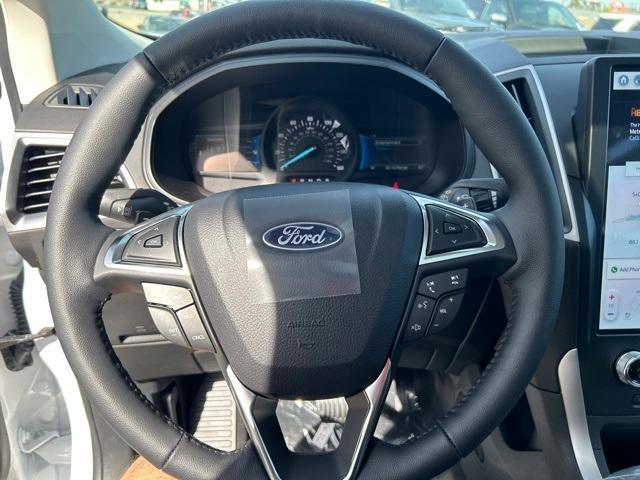 new 2024 Ford Edge car, priced at $32,995