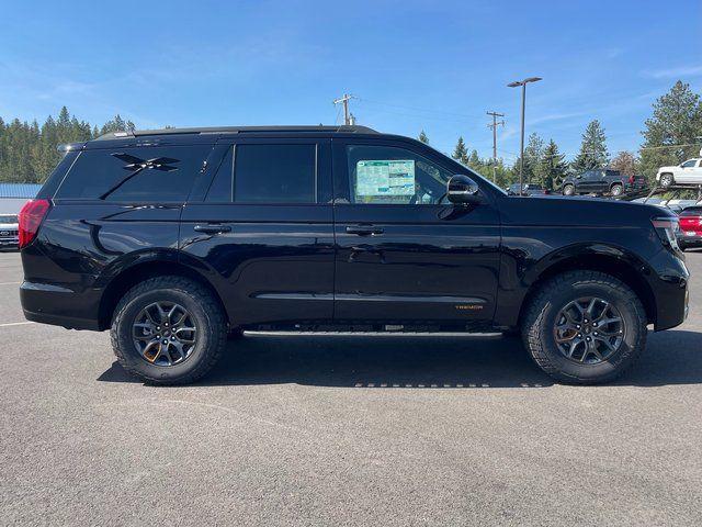 new 2025 Ford Expedition car, priced at $82,552