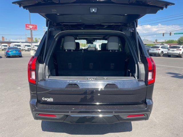 new 2025 Ford Expedition car, priced at $82,552