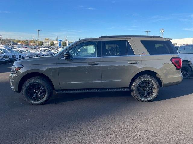 new 2024 Ford Expedition car, priced at $75,628